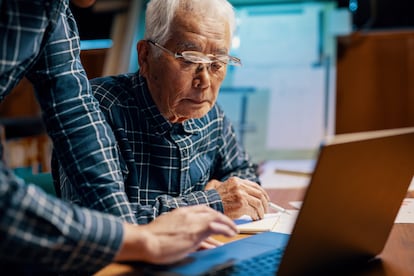 Diferentes centros han creado conferencias, membresías o diplomados especiales orientados a personas de entre 50 y 75 años