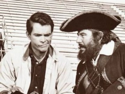 Dean Jones (izquierda) con Peter Ustinov en &#039;Mi amigo el fantasma&#039;.