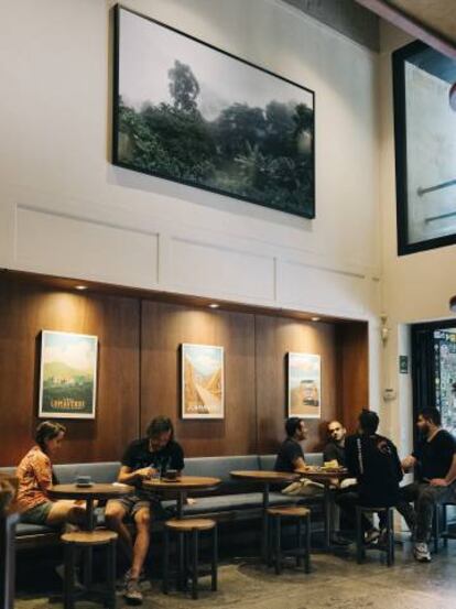 Café Pergamino, en Medellín, uno de tantos locales gourmet en torno al café que siguen las pautas de la cultura del vino en las catas.