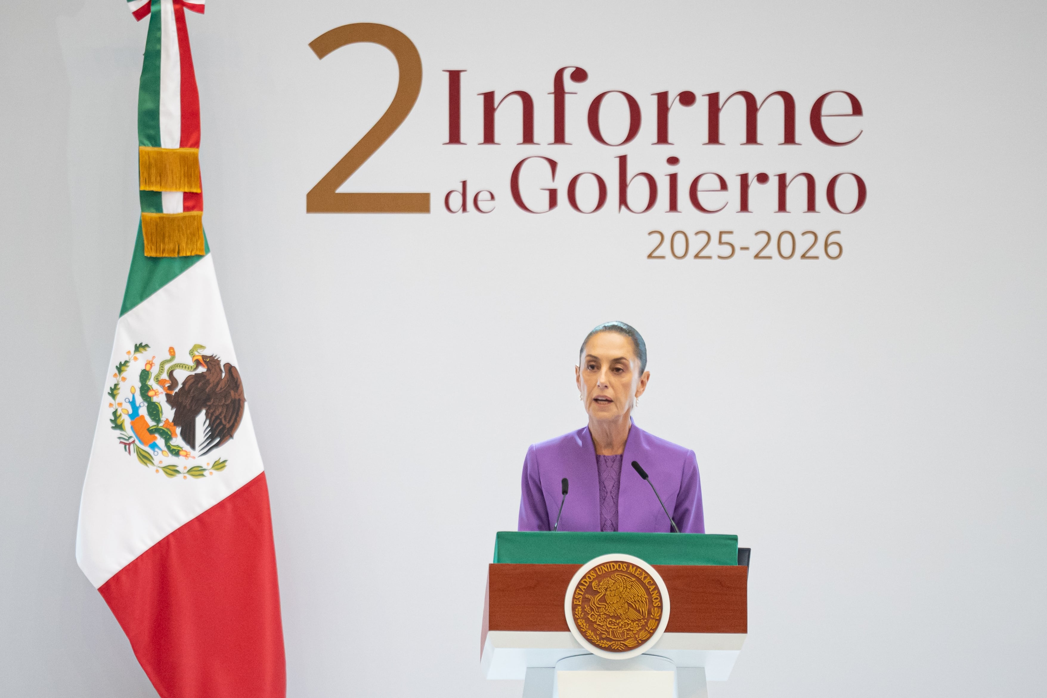 Claudia Sheinbaum habla en Palacio Nacional, este martes.