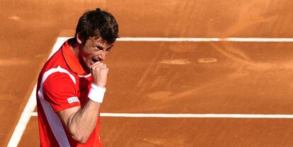 Ferrero celebra un punto en un duelo de la Copa Davis.