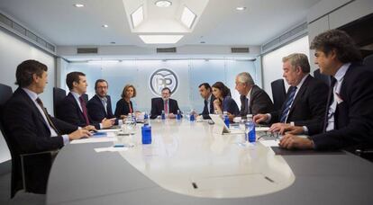 Mariano Rajoy presideix el comitè de direcció del PP.