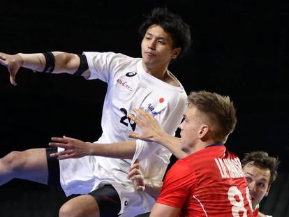 Partido de la ronda preliminar del Campeonato Mundial Masculino de Balonmano, en Nantes (Francia).