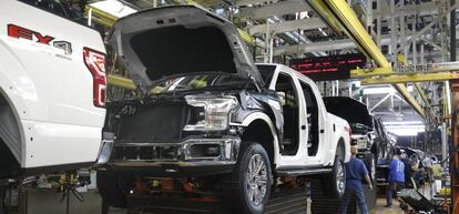 Cadena de montaje de la factor&iacute;a de Ford en Dearborn (M&iacute;chigan, Estados Unidos).