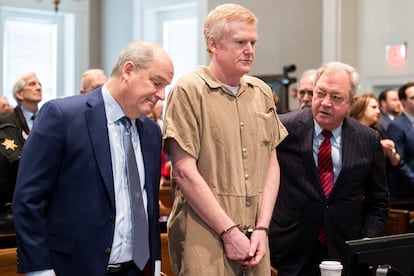 Alex Murdaugh speaks with his legal team at the Colleton County Courthouse on Friday, March 3, 2023, in Walterboro, South Carolina.