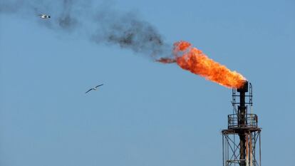 Plataforma petrolífera en el Mar Negro cerca de Constanta en Rumanía.