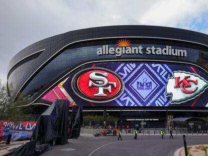 La fachada del Allegiant Stadium, en Las Vegas (EE UU), sede del próximo Super Bowl.