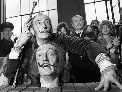 Animales disecados, huevos y una piscina fálica: visitamos el hogar de Salvador Dalí