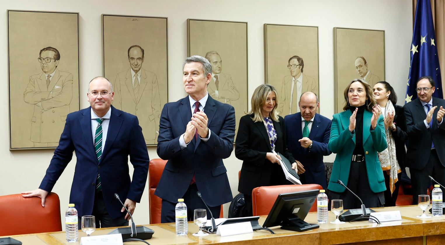 Feijóo instruye a sus diputados a mantener la “oposición sin cuartel” contra Sánchez