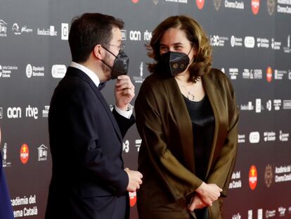Pere Aragonès y Ada Colau en la ceremonia de los Premios Gaudí, el 21 de marzo.
