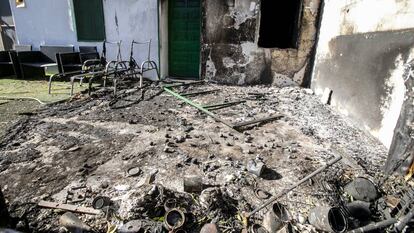 Una vivienda devastada por el incendio forestal de Gran Canaria, en el barrio rural de Coruña (Artenara).