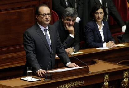 Hollande durante o discurso diante do Congresso, nesta segunda-feira.