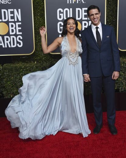 Gina Rodriguez y Joe LoCicero. La protagonista de ‘Jane the Virgin’ y su novio, el actor Joe LoCicero, también se casarán este 2019. Fue el pasado julio, durante la celebración del 34 cumpleaños de la intérprete, cuando comenzaron los rumores tras publicar una imagen en sus redes donde se apreciaba un anillo de diamantes en su mano izquierda. Unos días después, la propia Rodriguez lo confirmó en una entrevista, aunque no adelantó nada de su futuro enlace.