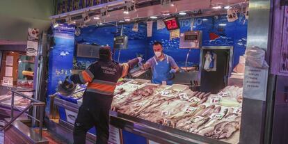 Un puesto del Mercado de Sanabria en Leganés (Madrid)
 
 