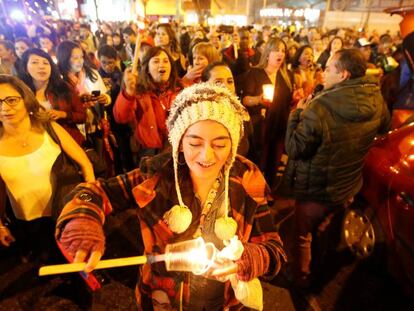 La marcha de las antorchas, una de las maneras de movilizaci&oacute;n que han usado los profesores colombianos.