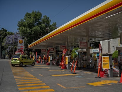 Una gasolinera Shell en Ciudad de México, en 2022.