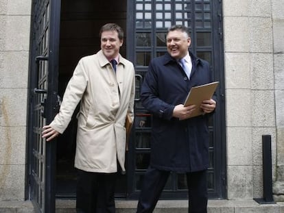 Moreira, a la izquierda, junto a su antecesor, Telmo Martín.