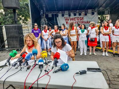 El Movimiento Feminista en la rueda de prensa de este martes en Pamplona.