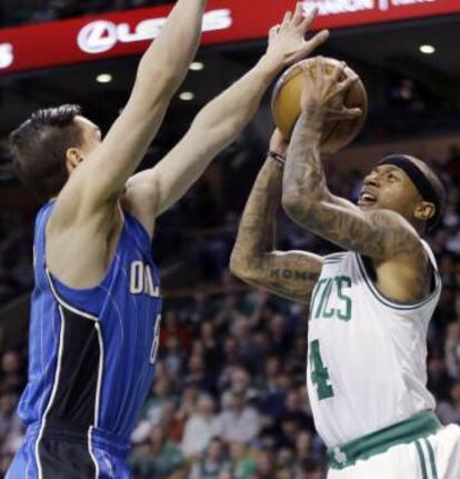 Isaiah Thomas y Hezonja.