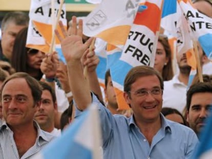 D'esquerra a dreta, Pablo Portas (CDS) i Pedro Passos Coelho (PSD), en plena campanya electoral.