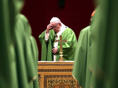 O papa Francisco durante a missa celebrada esta manhã no Vaticano