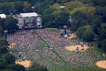  "We Love NYC: The Homecoming Concert". El del 21 de agosto de 2021 se celebró un multitudinario concierto en Central Park con este lema. Nadie tenía quejas entonces.