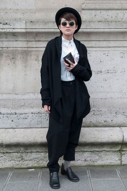 street style aprende a llevar los sombreros como las parisinas