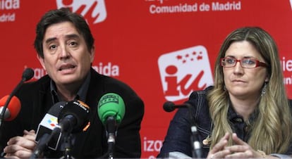 Luis Garcia Montero y  Raquel L&oacute;pez esta ma&ntilde;ana en el Ateneo. 