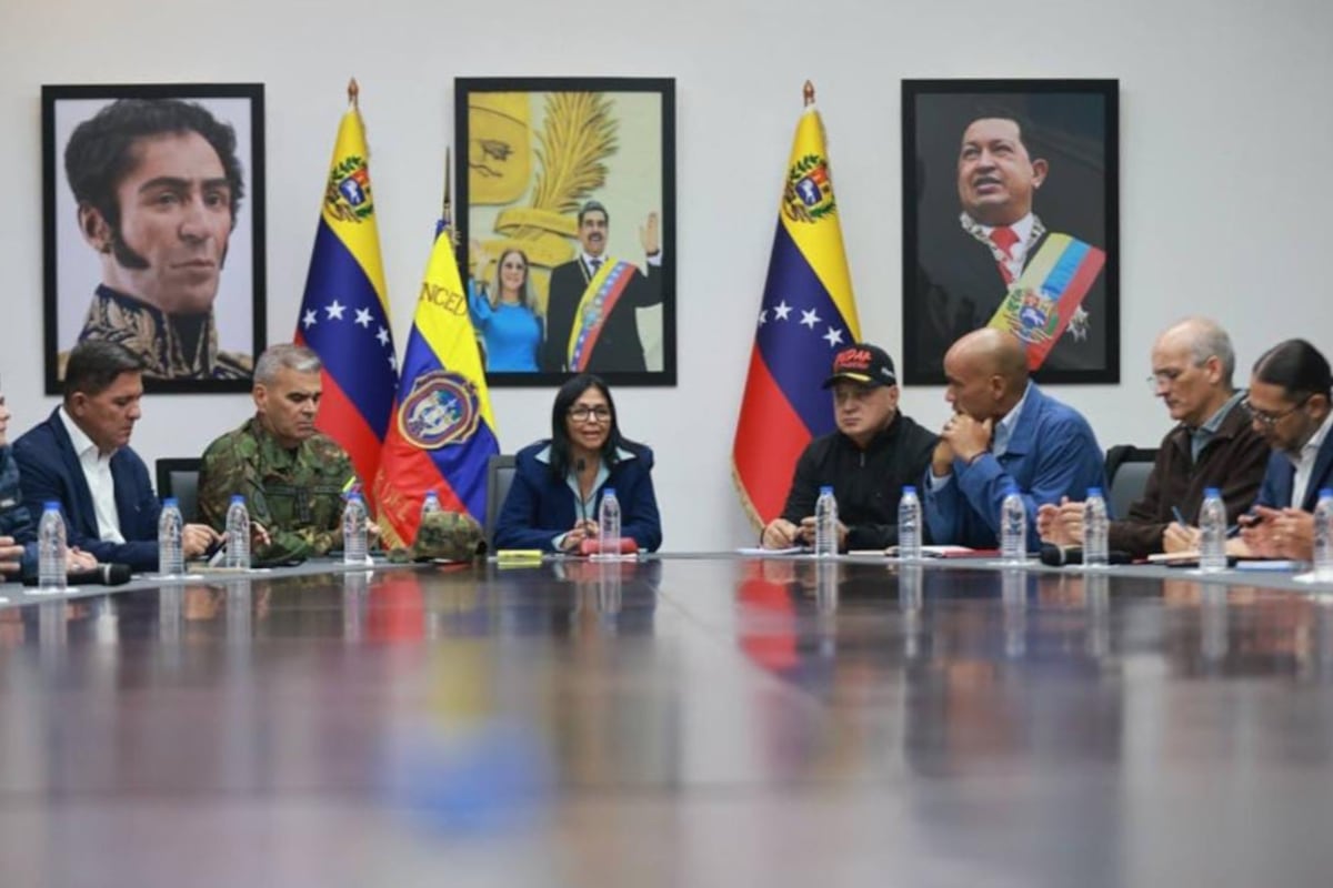 The US president insists that ‘we’re in charge’ of the country after capturing Nicolás Maduro and his wife Cilia Flores and flying them to the US to face criminal charges