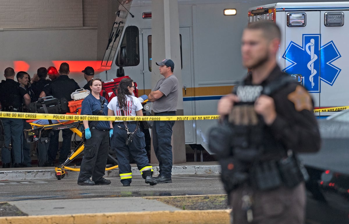 Greenwood: Un hombre mata a cuatro personas con un rifle en Indiana ...