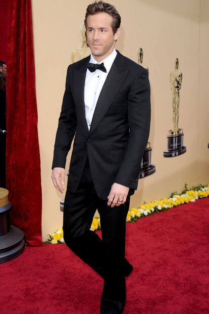 Otro guapo a quien hemos añorado, Ryan Reynolds.