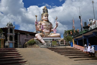 El templo hindú Koneswaram Kovil en Trincomalee.