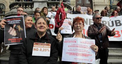 Concentración de pensionistas en Bilbao.