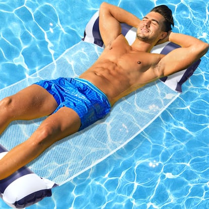 Esta colchoneta hinchable para la piscina es una de las más vendidas en Amazon