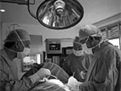 Biopsia de mama en el hospital del Vall d´Hebron de Barcelona.