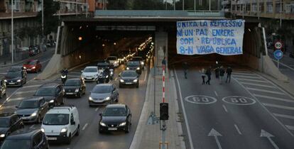 Corte en una vía de Barcelona.