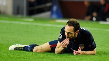 Juanfran, durante la ida de los cuartos de Champions contra el Barcelona en el Camp Nou.