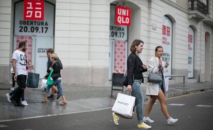 Façana d'una de les botigues d'Uniqlo a Barcelona.