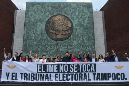 Sesión ordinaria de la Cámara de Diputados en la que se presentaron diversos dictámenes por parte de los partidos políticos.