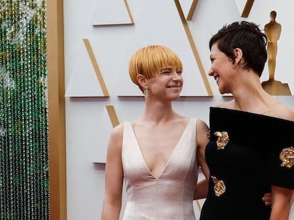 Jessie Buckley, Maggie Gyllenhaal