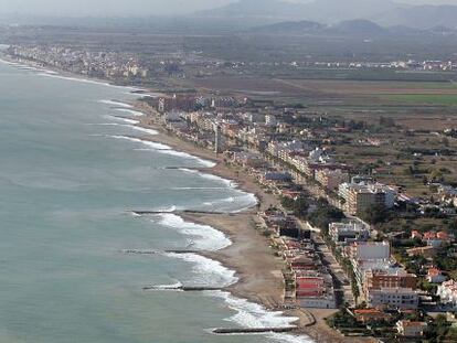 Vista a&eacute;rea del litoral en los t&eacute;rminos municipales de Nules, Moncofa y Xilxes.  