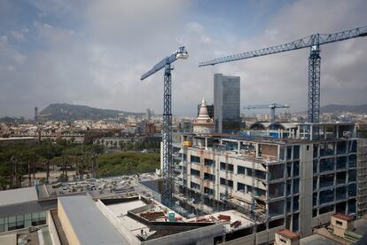 Obras en el hospital del Mar, este verano.