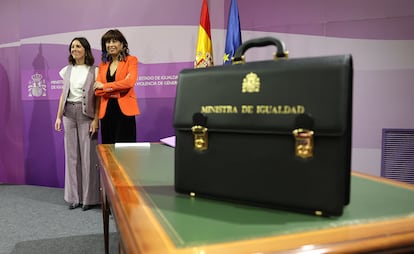 DVD 1188 (21/11/23) Madrid. Traspaso de carteras en el ministro de Igualdad entre Irene Montero y Ana Redongo. Foto de Claudio Álvarez
