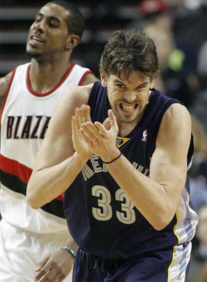 Marc Gasol festeja una canasta ante los Trail Blazers de Portland