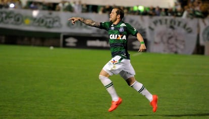 Tiago defendeu a Chapecoense por três temporadas.