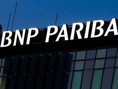 Un logotipo del banco BNP Paribas.