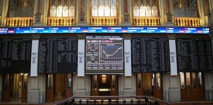 Interior del Palacio de la Bolsa de Madrid. 