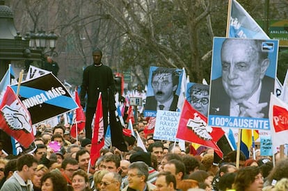 Manifestación de Nunca Máis en Madrid, en febrero de 2003.