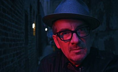 El músico Elvis Costello.