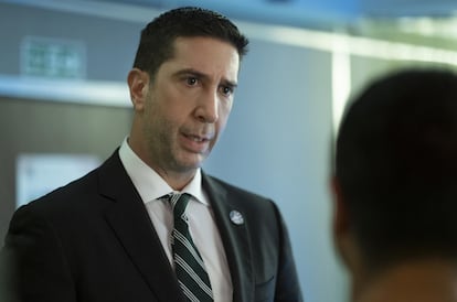 Serie Intelligence, emitida en COSMO